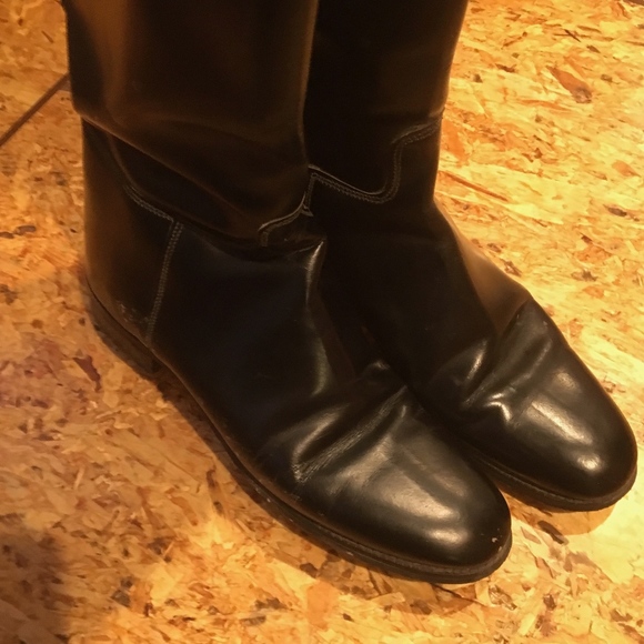 Boots - Picture 3 of 7